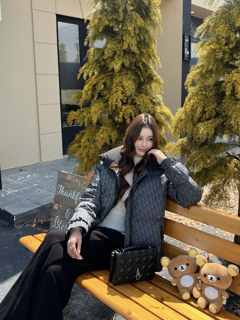 디올 디올알프스 오블리크 벨트 패딩 재킷 - 여자 패딩 레플리카 참고 이미지